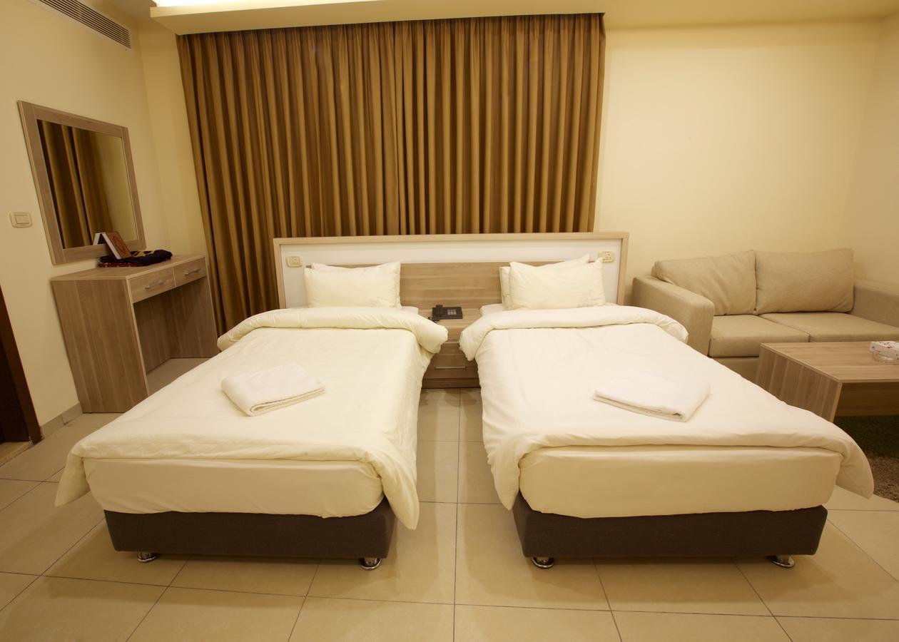 Lujain Hotel فندق النور واللجين Amã Quarto foto
